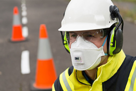 AUF ANFRAGE | Verwendung von Kopf-, Augen-, &amp; Gehörschutz